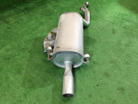 หม้อพักท้าย SUBARU LANCASTER OEM 44300AE200 BHE 2002 EZ30 AT