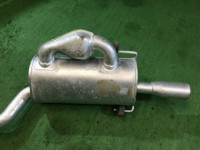 หม้อพักท้าย SUBARU LANCASTER OEM 44300AE200 BHE 2002 EZ30 AT