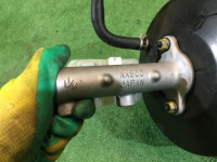 Главный тормозной цилиндр VDC SUBARU LANCASTER OEM 26401AE000, 26402AE160 BHE BEE 2002 EZ30 AT