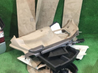 トランクトリム SUBARU LANCASTER OEM 95066AE020GG, 95066AE030GG, 95073AE000GG, 95067AE050GG BHE BH9 2002 Silver 1U2