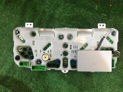 メーターパネル ADA SUBARU LANCASTER OEM 85083AE440, 85020AE260, 85069AE000, 85040AE260, 85075AE040 BHE 2002 EZ30 AT