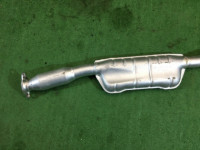 排气中段 SUBARU LANCASTER OEM 44200AE080 BHE BEE 2002 EZ30 AT