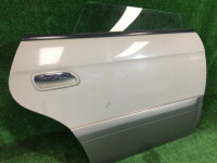 Дверь задняя правая SUBARU LANCASTER OEM 60400AE420 BHE BH9 2000 8L5