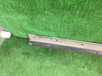 Faldón derecho SUBARU LANCASTER OEM 91111AE080MF BHE BH9 2000 8L5