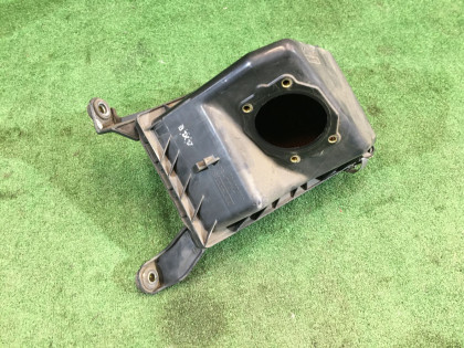 Корпус воздушного фильтра 46053AC090, 46053AC080 SUBARU LEGACY