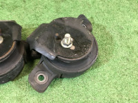 Подушки двигателя пара SUBARU LEGACY OEM 41022AE021, 41022AE031 BE9 BH9 BH5 BE5 2001 EJ254 AT