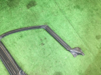 左ドアウェザーストリップ SUBARU LEGACY OEM 63521AE010 BE5 BE9 BEE 2001 01G