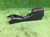 ช่องเก็บของและที่วางแขน высокий 92060AC000ML SUBARU LEGACY