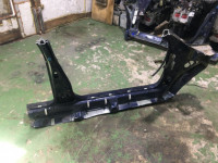 Estribo metálico izquierdo SUBARU LEGACY OEM 51415AC070 BG9 BG5 BD5 BD9 1996 cosmic blue mica 416