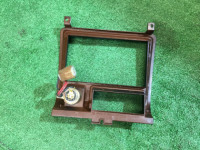 Marco embellecedor de la radio SUBARU LEGACY OEM 66221AC050 BG9 BG5 BD5 BD9 1996 cosmic blue mica 416