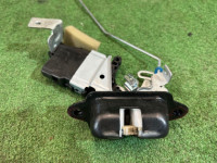 กลอนล็อกฝาท้าย 60319FA200 SUBARU LEGACY