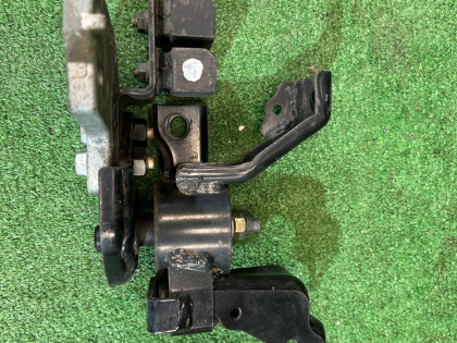 右エンジンマウント SUBARU LEGACY OEM 41020AG020 BL5 2003 EJ20X