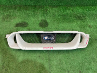 Grelha do radiador SUBARU LEGACY OEM 91121AG150 BP5 2006 white pearl 36J
