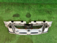 Grelha do radiador SUBARU LEGACY OEM 91121AG150 BP5 2006 white pearl 36J