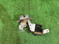 Fecho da porta da bagageira SUBARU LEGACY OEM 63032AE020 BH9 2001 51E