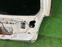 Portón trasero SUBARU LEGACY OEM 60800AE040 63011AE010 BH9 2001 51E