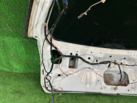 Portón trasero SUBARU LEGACY OEM 60800AE040 63011AE010 BH9 2001 51E