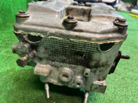 右シリンダーヘッド SUBARU LEGACY OEM 11039AB410 BH9 2001 EJ254 AT