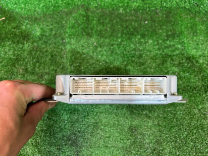 Engine control unit (ECU) SUBARU OUTBACK OEM 22611AK210 BP9 2004 EJ253 AT