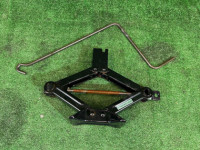 แม่แรง высокий 97032AG010 SUBARU OUTBACK