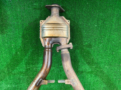 ท่อร่วมไอเสีย SUBARU OUTBACK OEM 44620AA990 44620AB000 BPE 2007 EZ30 AT