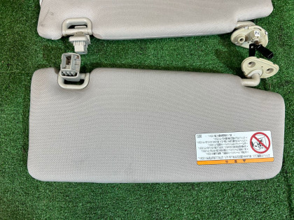 サンバイザー SUBARU OUTBACK OEM 92011AG120OR 92011AG110OR BPE 2007 Grey 65Z