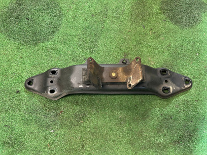 Travessa da caixa SUBARU LEGACY OEM 41021AC380 41021AC380 BG5 1998 EJ20DD AT
