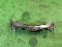 フロントメンバー SUBARU LEGACY OEM 20100FA002 BG5 1998 EJ20DD AT