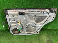 Дверь задняя правая SUBARU LEGACY OEM 61400AC300 BG5 1998 Silver 406