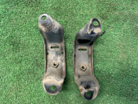 ขายึดเหล็กกันโคลงหลัง SUBARU LEGACY OEM 20520AA001 20520AA011 BG5 1998 Silver 406