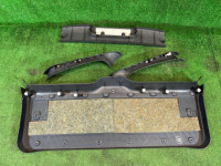 แผงบุประตูท้าย SUBARU LEGACY OEM 94047AC110MU 94047AC000MU BG5 1998 Silver 406