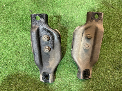 エンジンマウント SUBARU LEGACY OEM 41022FA000 BG5 1998 EJ20DD AT