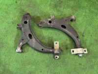 Braços de suspensão dianteiros SUBARU LEGACY OEM 20200AA200 20200AA210 BG5 1998 EJ20DD AT