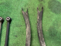 Brazos de suspensión traseros SUBARU LEGACY OEM 20250AC100  20255AA300 20255AA310 20270AA001 BG5 1998 EJ20DD AT