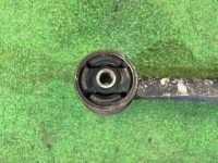 Soporte del diferencial SUBARU LEGACY OEM 41310FA070 BG5 1998 EJ20DD AT