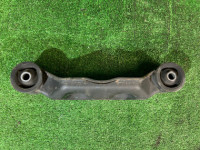 Differential mount SUBARU LANCASTER OEM 41310AE001 BH9 2001 EJ254 AT