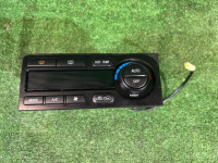 エアコンコントロールユニット SUBARU LANCASTER OEM 72311AE170 BH9 2001 EJ254 AT