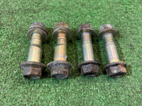 น็อตปรับศูนย์ล้อหน้า SUBARU LANCASTER OEM 20540AA090 BH9 2001 EJ254 AT