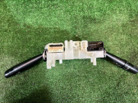 Блок подрулевых переключателей SUBARU LANCASTER OEM 83111AE030 BH9 2001 EJ254 AT