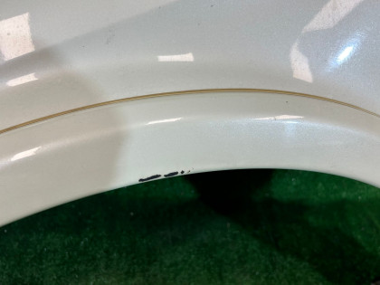 Guarda-lamas dianteiro esquerdo цвет 07C SUBARU LANCASTER OEM 57120AE031 BH9 2001 White 07C
