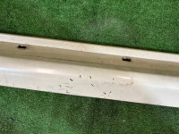 Порог правый цвет 07C SUBARU LANCASTER OEM 91111AE080YF BH9 2001 White 07C