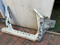 ชายล่างตัวถังขวา цвет 07C SUBARU LANCASTER OEM 52154AE161 BH9 2001 White 07C