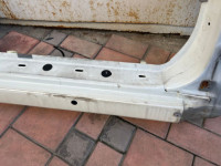 ชายล่างตัวถังขวา цвет 07C SUBARU LANCASTER OEM 52154AE161 BH9 2001 White 07C