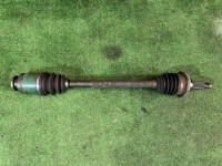 เพลาขับหน้า SUBARU LANCASTER OEM 28321FE040 BH9 2001 EJ254 AT