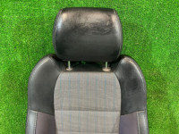 Сидение переднее правое SUBARU LANCASTER OEM 64010AE800ML BH9 2001 White 07C