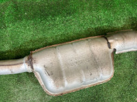 排气中段 SUBARU LANCASTER OEM 44200AE050 BH9 2001 EJ254 AT