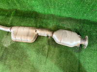 排气中段 SUBARU LANCASTER OEM 44200AE050 BH9 2001 EJ254 AT