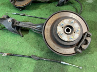 Cubos traseiros SUBARU LANCASTER OEM 28474AE000 28462AE011 BH9 2001 EJ254 AT
