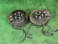 ดุมล้อหน้า 28313AE020 28313AE030 28052AA000 26310AC041 SUBARU LANCASTER