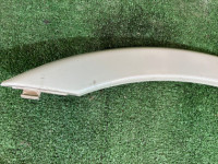 右后轮眉 цвет 07C SUBARU LANCASTER OEM 91112AE480YF BH9 2001 White 07C